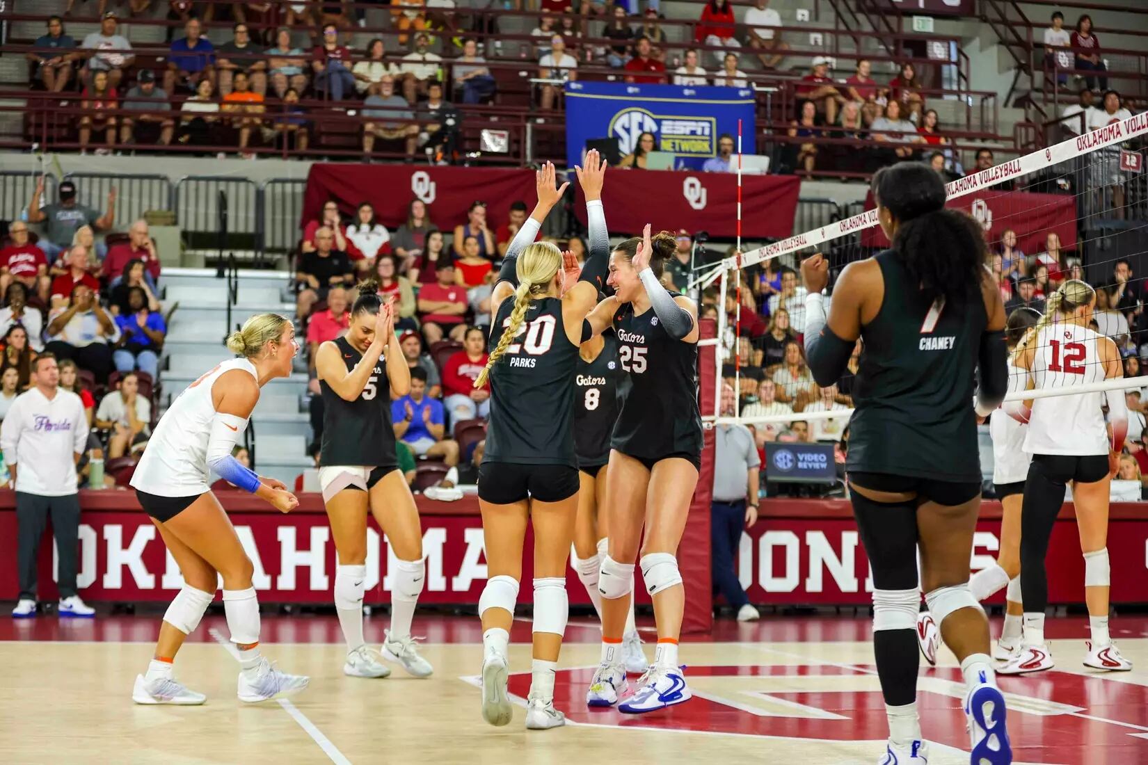 No. 8 Florida Volleyball Opens SEC Play With Dominant 3-0 Win Over Oklahoma