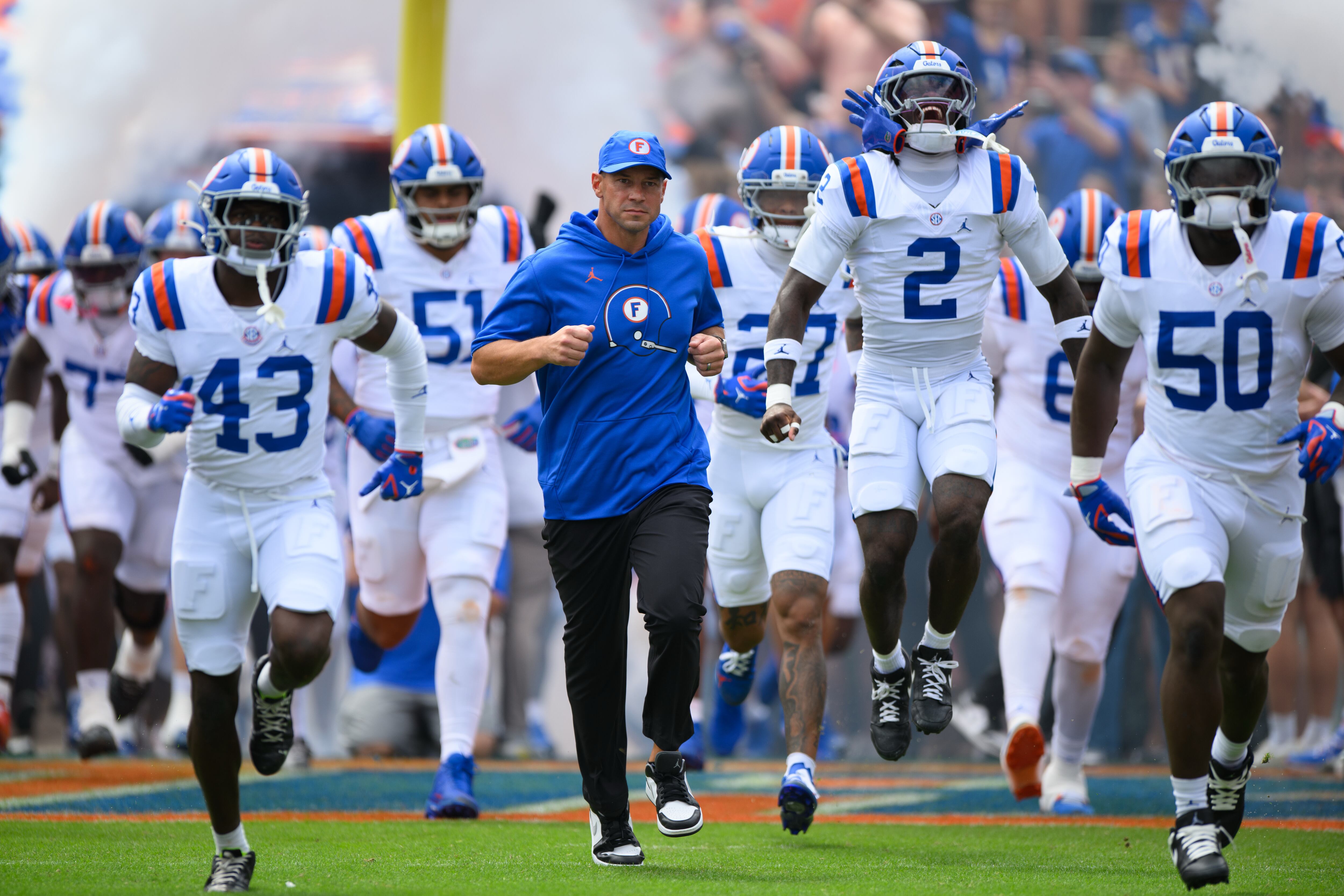 Florida Gators Move Up to No. 17 in Latest AP Poll