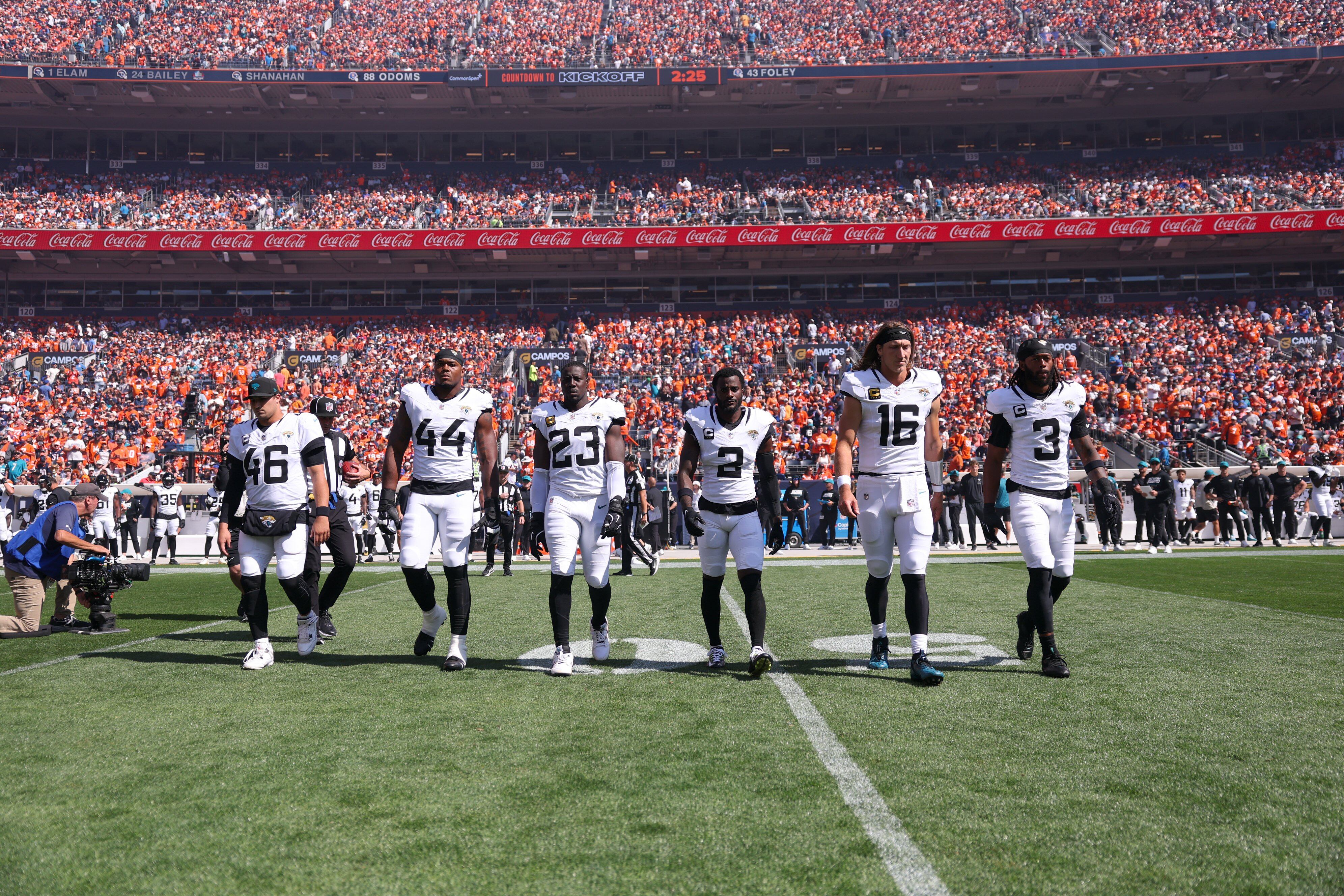 Denver Broncos Mount Late Comeback to Defeat Jacksonville Jaguars 20-13