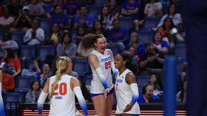 Gators Make It Three Straight With Sweep of LSU