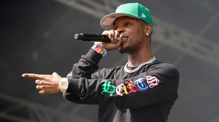 Double-platinum rapper Toosii announces he will play football at Syracuse