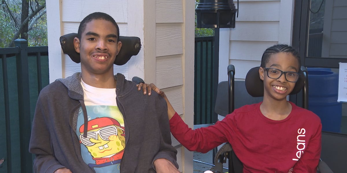 ‘It’s hard’: Family of 5 in need of accessible van, woman starts fundraiser