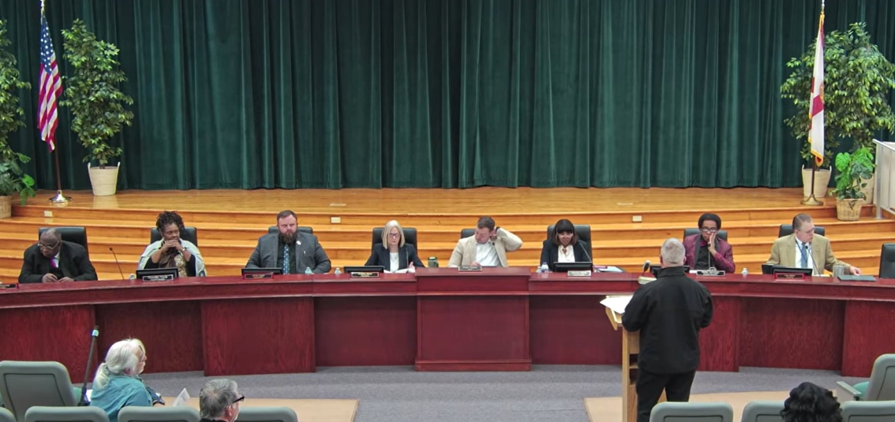 Lake City leaders to annex another stretch of land , approve road resurfacing projects