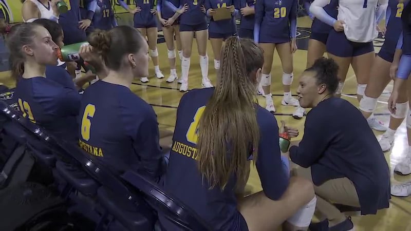 Jennifer Jacobs resigns as Augie Volleyball Coach after 9 seasons